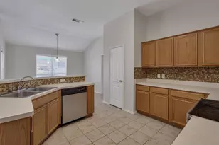 463 Overland Trail, Cedar Hill, TX 75104 - Photo 11