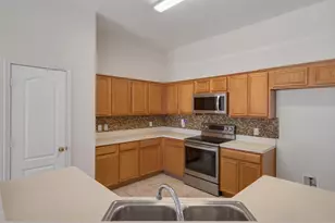 463 Overland Trail, Cedar Hill, TX 75104 - Photo 13