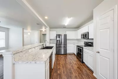 7500 Lazy Spur Boulevard, Fort Worth, TX 76131 - Photo 11