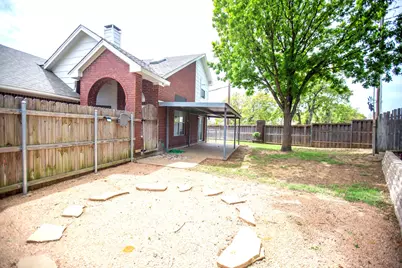 7428 Arbor Hill Drive, Fort Worth, TX 76120 - Photo 17