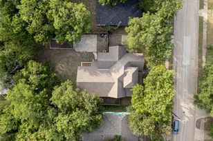 607 N Dallas St, Ennis, TX 75119 - Photo 3