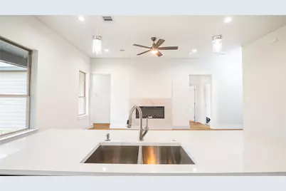 1111 Travis Avenue, Alvarado, TX 76009 - Photo 7