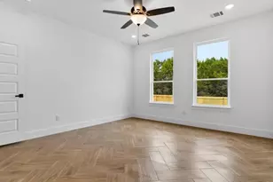 2518 Houston Dr, Granbury, TX 76048 - Photo 11