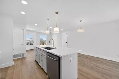 642 Botany Bay Drive, Dallas, TX 75211 - Photo 9