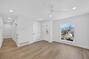 642 Botany Bay Dr, Dallas, TX 75211 - Photo 5