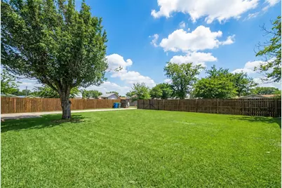 642 Botany Bay Drive, Dallas, TX 75211 - Photo 25