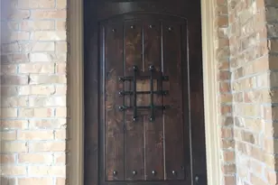 8619 Naomi St, Plano, TX 75024 - Photo 3