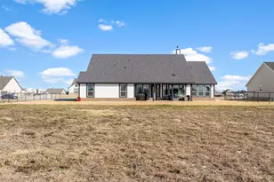 221 Mdw Vis Dr, Rhome, TX 76078 - Photo 5