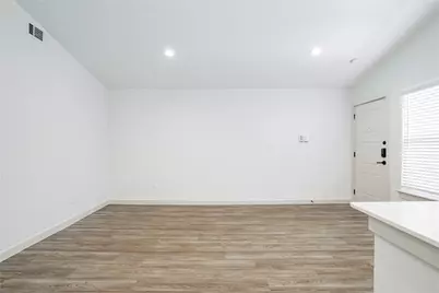 523 N Ewing Avenue #106, Dallas, TX 75203 - Photo 11