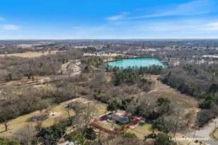 539 E Edmonson Ave, Athens, TX 75751 - Photo 1
