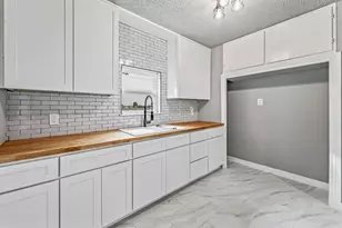 304 W Railroad Ave, Godley, TX 76044 - Photo 5