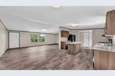 4802 Plum Bush Street, Granbury, TX 76048 - Photo 9