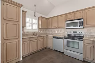 807 Birch Cir, Van Alstyne, TX 75495 - Photo 11