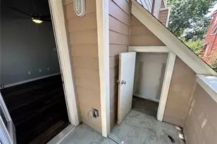 9819 Walnut St, Dallas, TX 75243 - Photo 11