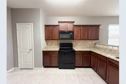 6020 Amber Cliff Lane, Fort Worth, TX 76179 - Photo 9