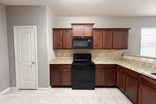 6020 Amber Cliff Ln, Fort Worth, TX 76179 - Photo 9