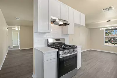 4424 Tiptop Street, Haltom City, TX 76117 - Photo 13