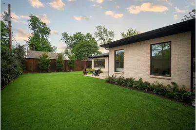 9527 Biscayne Boulevard, Dallas, TX 75218 - Photo 37