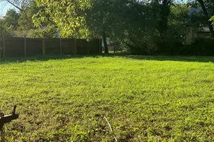 1205 E Henderson St, Cleburne, TX 76031 - Photo 3