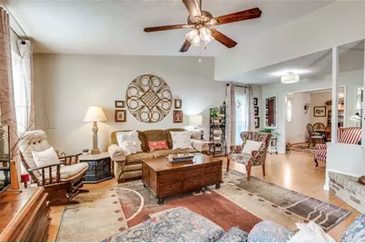 7430 Cloverglen Drive, Dallas, TX 75249 - Photo 5