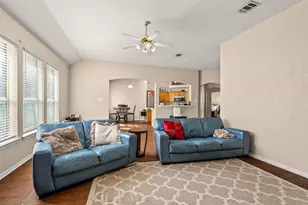 5645 Shadydell Dr, Fort Worth, TX 76135 - Photo 13