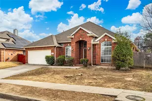5645 Shadydell Dr, Fort Worth, TX 76135 - Photo 23
