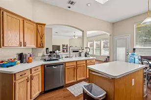 5645 Shadydell Dr, Fort Worth, TX 76135 - Photo 7