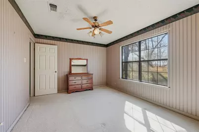 716 Kiowa Drive E, Lake Kiowa, TX 76240 - Photo 13