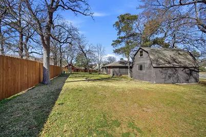 716 Kiowa Drive E, Gainesville, TX 76240 - Photo 19