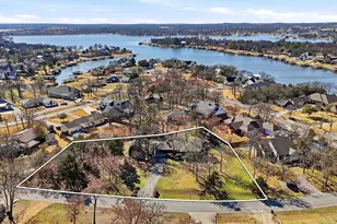 716 Kiowa Dr E, Lake Kiowa, TX 76240 - Photo 25