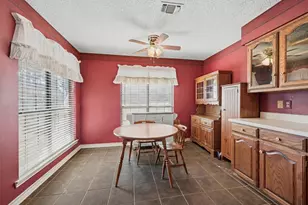 716 Kiowa Dr E, Gainesville, TX 76240 - Photo 7