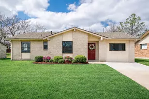 3606 S Dakota Dr, Sherman, TX 75090 - Photo 1