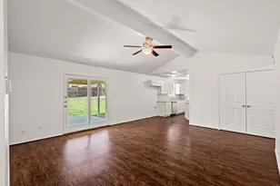 3606 S Dakota Dr, Sherman, TX 75090 - Photo 7