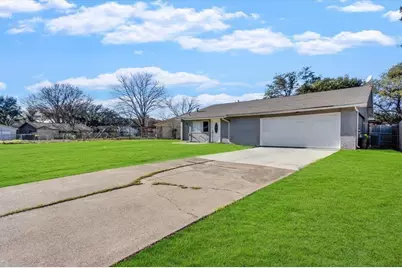 330 Nettle Drive, Garland, TX 75043 - Photo 11