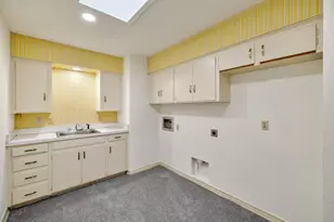 3808 Cabeza De Vaca Cir, Irving, TX 75062 - Photo 23