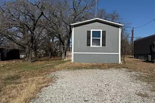 1413 Dawn Dr N, Azle, TX 76020 - Photo 3