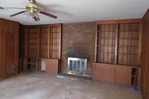 916 Ward, Marlin, TX 76661 - Photo 3