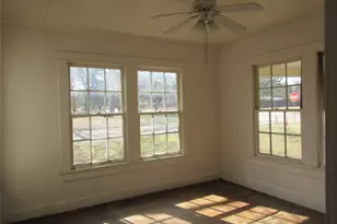 916 Ward, Marlin, TX 76661 - Photo 9