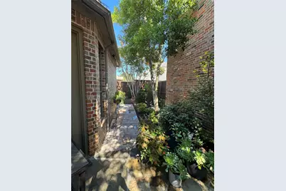 28 Clear Pond Drive, Frisco, TX 75034 - Photo 31