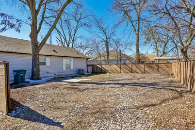 313 Fair Avenue, Gainesville, TX 76240 - Photo 7