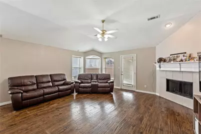 5600 Buckskin Drive, The Colony, TX 75056 - Photo 3