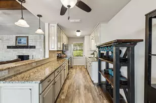 142 Peninsula Point Terrace, Mabank, TX 75156 - Photo 7