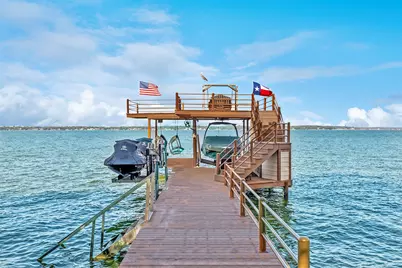 142 Peninsula Point Terrace, Mabank, TX 75156 - Photo 3