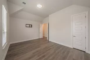 1000 Goldenrod Dr, Crowley, TX 76036 - Photo 23