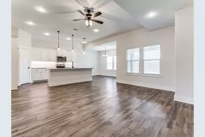 504 Ellis Place Drive, Greenville, TX 75402 - Photo 3