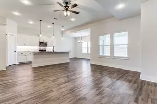 504 Ellis Place Dr, Greenville, TX 75402 - Photo 3