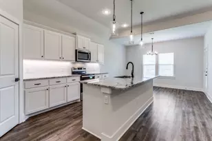 504 Ellis Place Dr, Greenville, TX 75402 - Photo 5