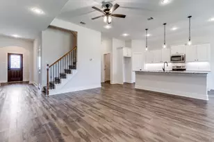 504 Ellis Place Dr, Greenville, TX 75402 - Photo 5