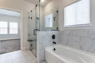 504 Ellis Place Dr, Greenville, TX 75402 - Photo 9