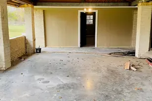 506 S Austin, Wolfe City, TX 75496 - Photo 7